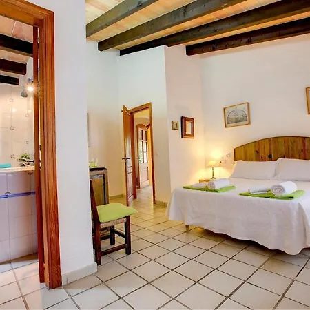 Villa Sleeps 4 Pool Air Con Wifi
