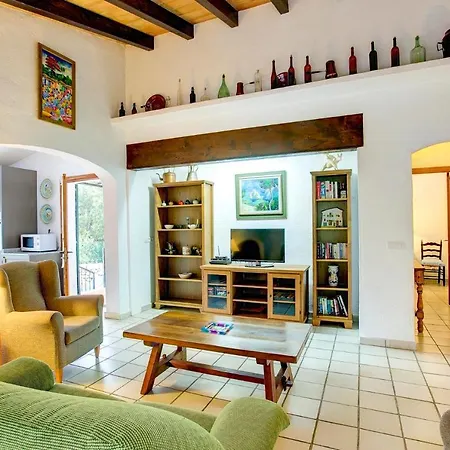 Villa Sleeps 4 Pool Air Con Wifi Pollença
